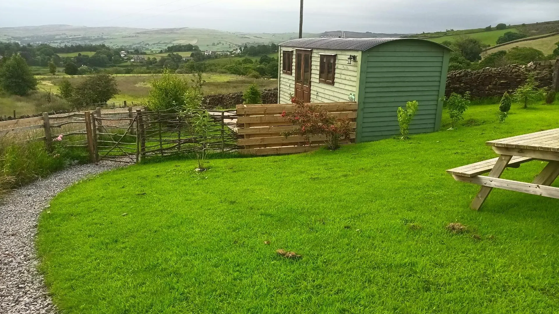 The Herdsman Luxury Shepherds Hut Barnoldswick 0*,